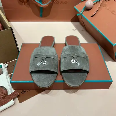 LORO PIANA