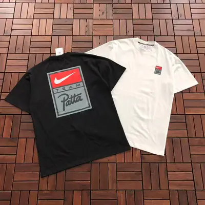 NIKE T-Shirt