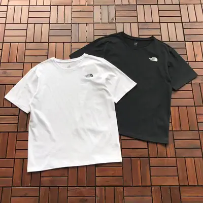 THE NORTH FACE T-Shirt
