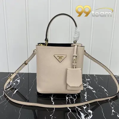 PRADA | Item ID: 08429