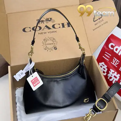 COACH | Item ID: 05319