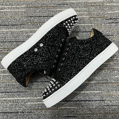 LOUBOUTINS