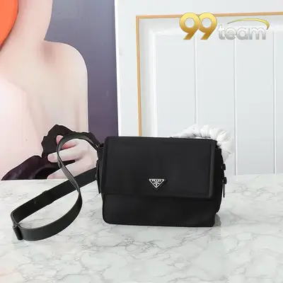 PRADA | Item ID: 08956