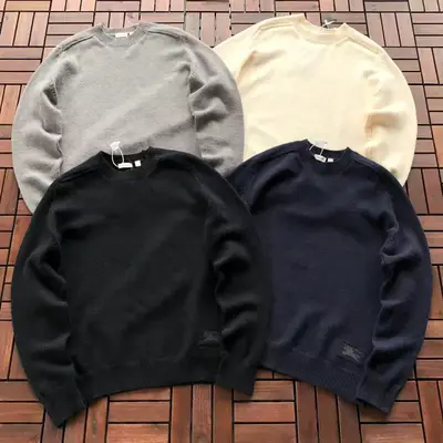 BURBERRY Sweater