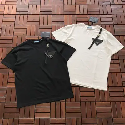 PRADA T-Shirt