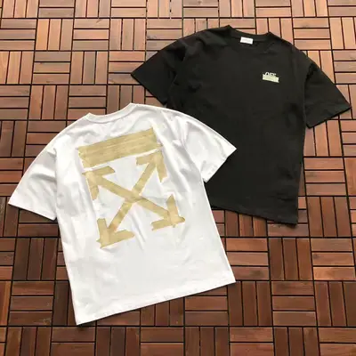 OFF-WHITE T-Shirt