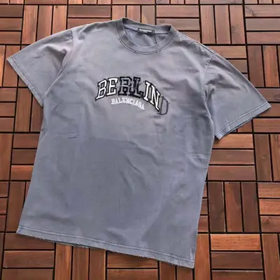 BALENCIAGA T-Shirt