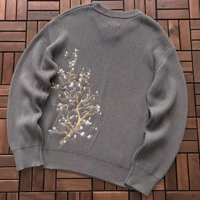 DERSCHUTZE Sweater
