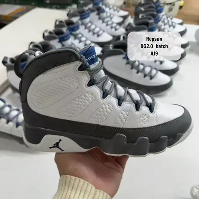 JORDAN 9