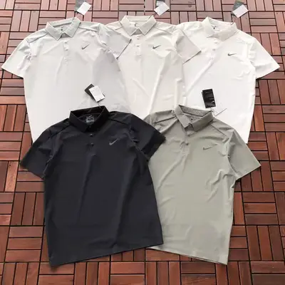 NIKE T-Shirt
