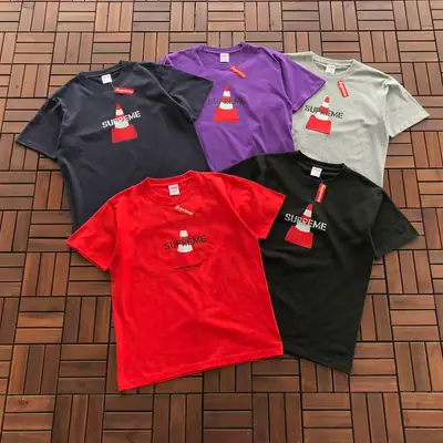 SUPREME T-Shirt