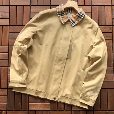 BURBERRY Jacke