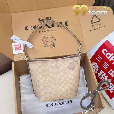 COACH | Item ID: 05237