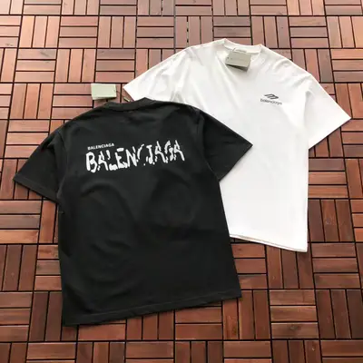 BALENCIAGA T-Shirt