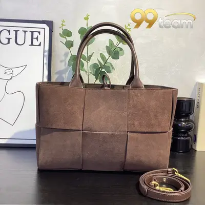 BOTTEGA VENETTA | Item ID: 20855
