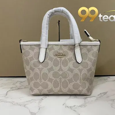 COACH | Item ID: 04825