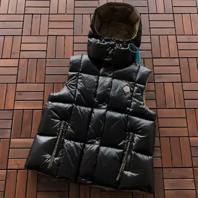 MONCLER
