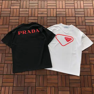 PRADA T-Shirt