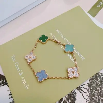 VAN CLEEF & ARPELS Schmuck