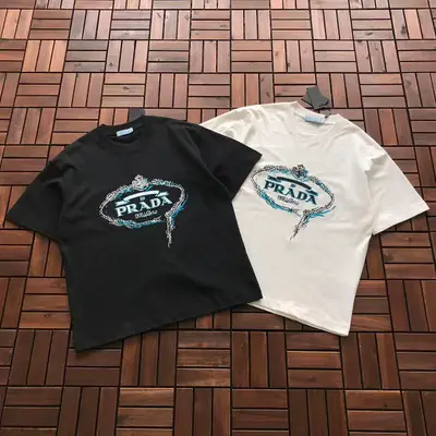 PRADA T-Shirt