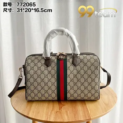 GUCCI | Item ID: 16100