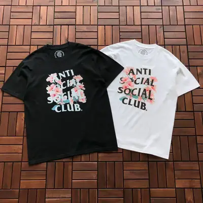 ANTI SOCIAL SOCIAL CLUB T-Shirt