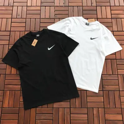 NIKE T-Shirt