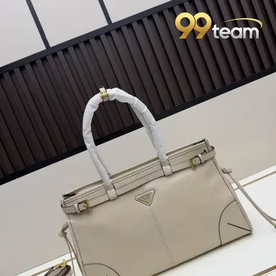 PRADA | Item ID: 09234