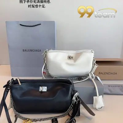 BALENCIAGA | Item ID: 21902