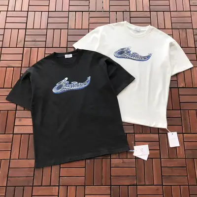 OFF-WHITE T-Shirt