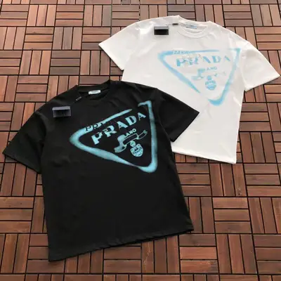 PRADA T-Shirt