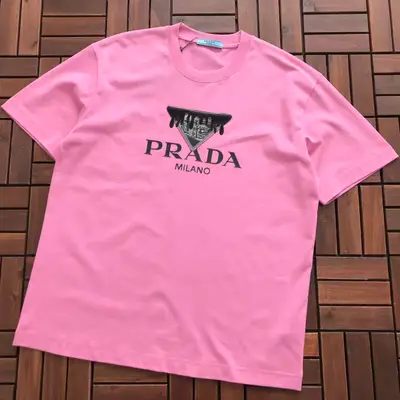 PRADA T-Shirt