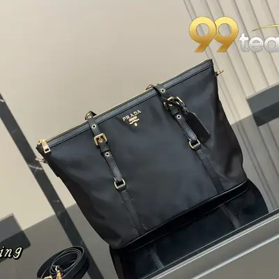 PRADA | Item ID: 09021