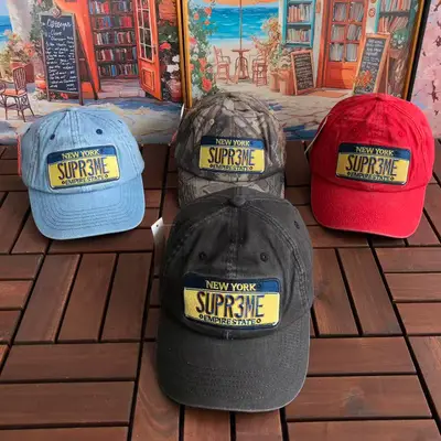 SUPREME Cap