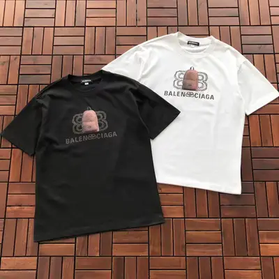 BALENCIAGA T-Shirt