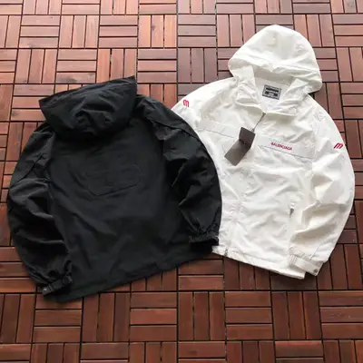 BALENCIAGA Jacke