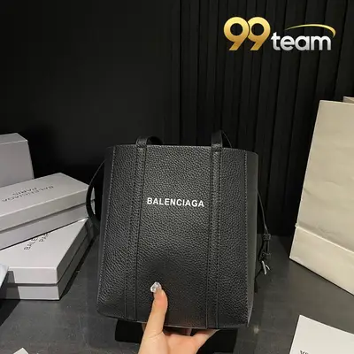 BALENCIAGA | Item ID: 21896