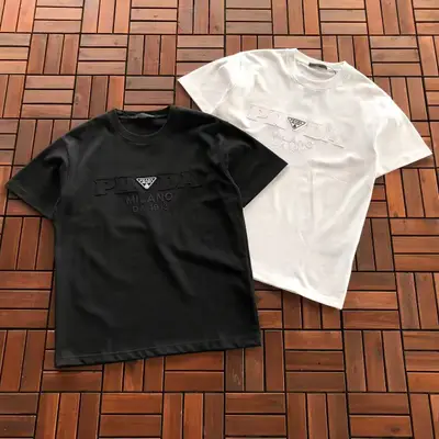 PRADA T-Shirt