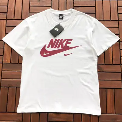 NIKE T-Shirt