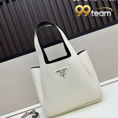 PRADA | Item ID: 09488