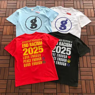 SUPREME T-Shirt