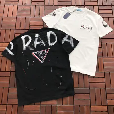 PRADA T-Shirt