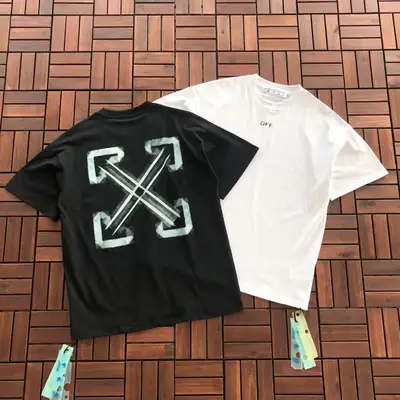OFF-WHITE T-Shirt