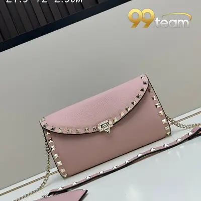 VALENTINO | Item ID: 18909