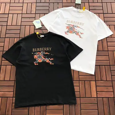 BURBERRY T-Shirt