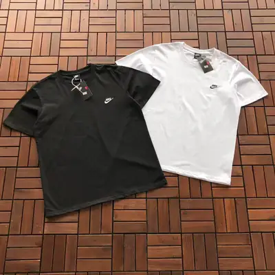 NIKE T-Shirt