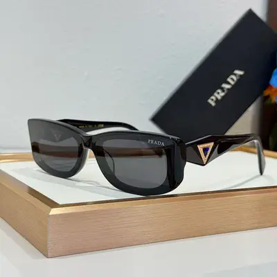 PRADA Brille