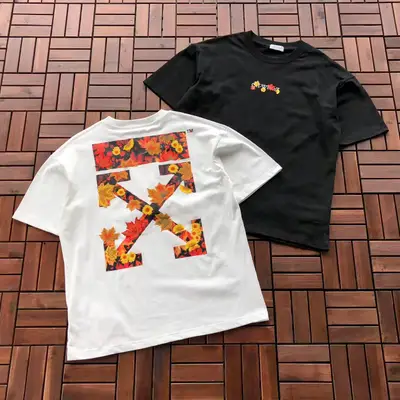 OFF-WHITE T-Shirt
