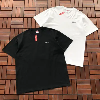 SUPREME T-Shirt