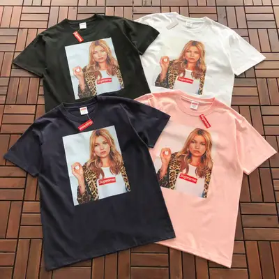 SUPREME T-Shirt